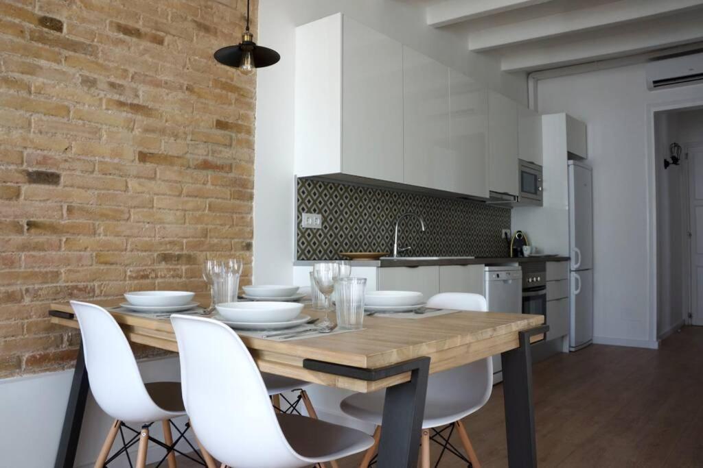 Barcelona Industrial Style Apartment L'Hospitalet de Llobregat Luaran gambar