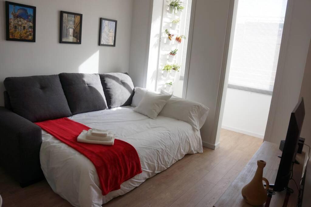 Barcelona Industrial Style Apartment L'Hospitalet de Llobregat Luaran gambar